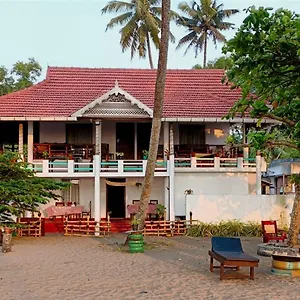  Séjour chez l'habitant Marari Praise Beachfront